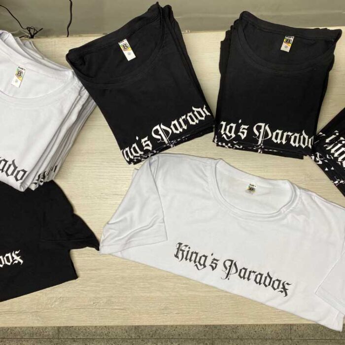Camiseta basica unisex con estampado Kings Paradox