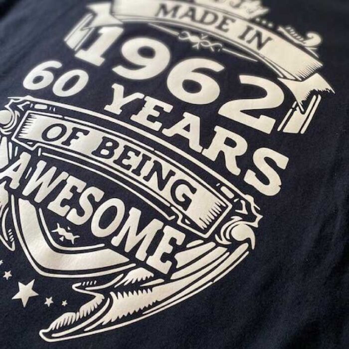 Camiseta con estampado de cumpleaños - Image 2