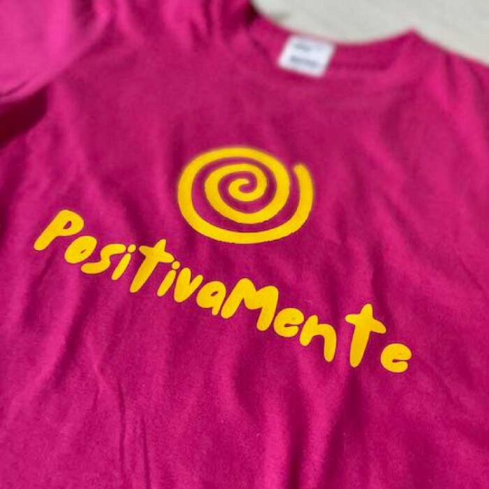 Camiseta de mujer estampada positivamente - Image 2